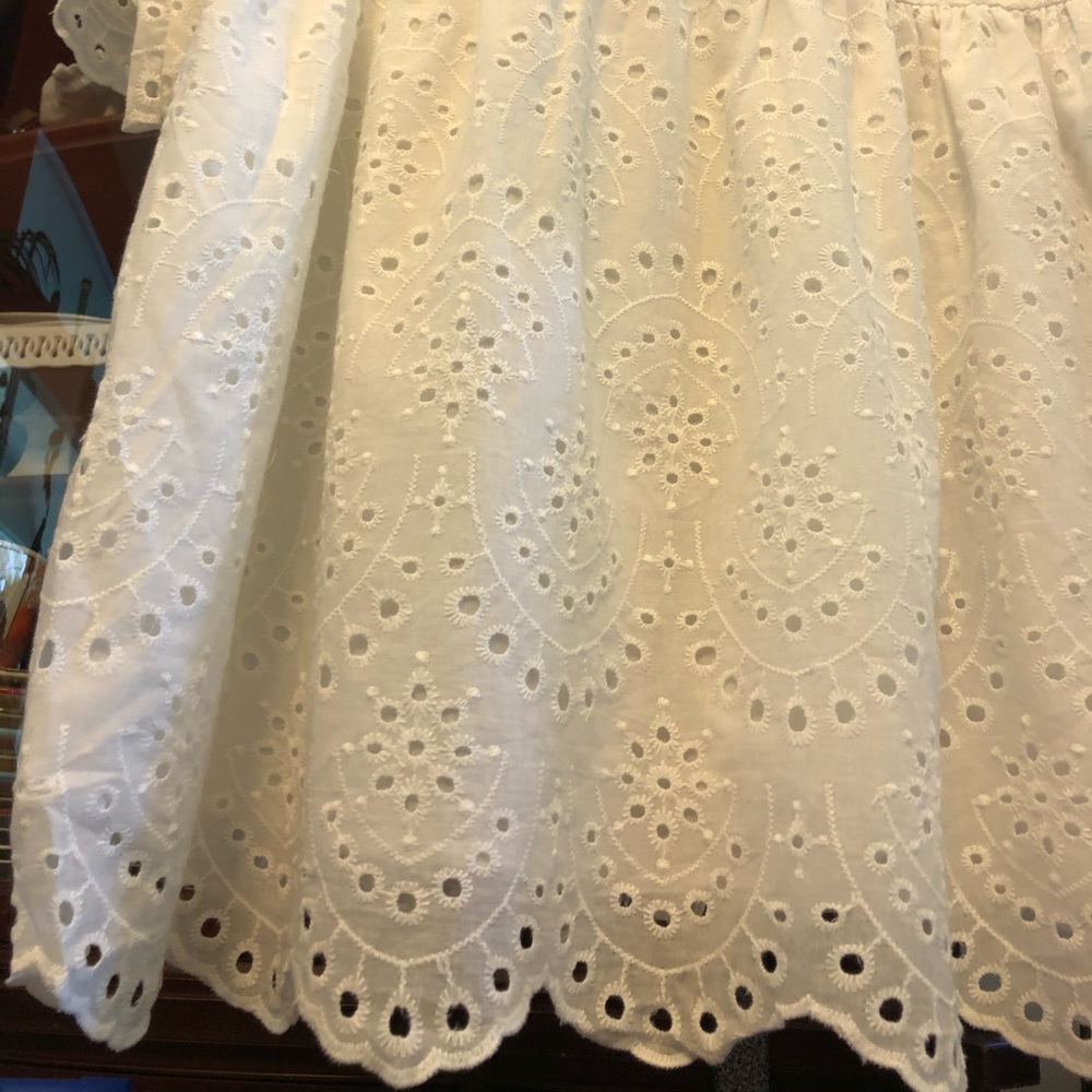 WHITE EYELET DRESS - Picture 7 of 9